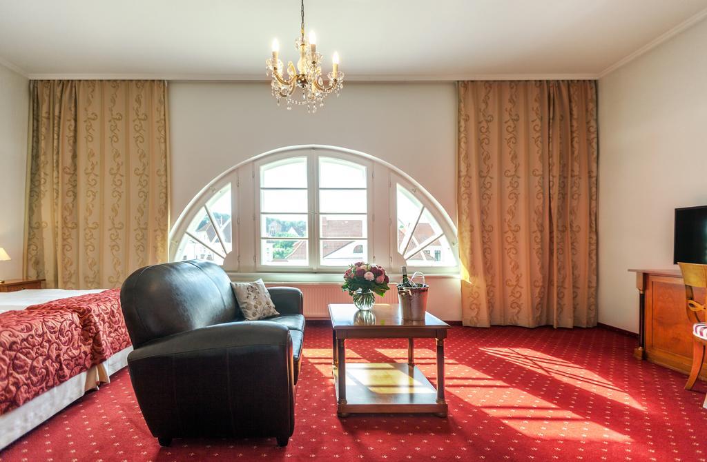 Hotel Prinzenpalais Бад-Доберан Екстер'єр фото